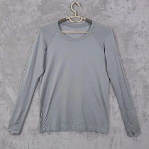 lululemon athletica Soft Gray Long Sleeve Tee